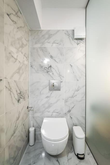 Modern Boutique Apartment Ateny Zewnętrze zdjęcie
