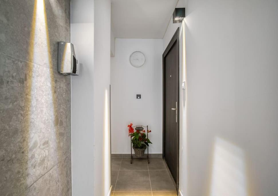 Modern Boutique Apartment Ateny Zewnętrze zdjęcie