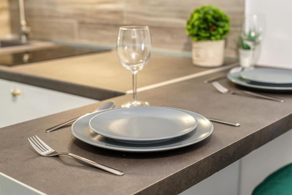 Modern Boutique Apartment Ateny Zewnętrze zdjęcie